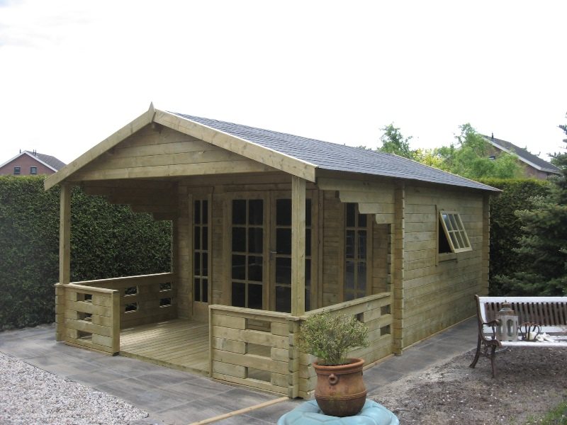 Blokhut Hedvig 380x380 cm + luifel 200 cm