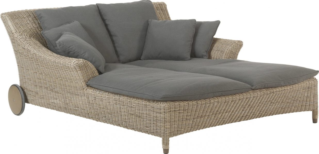 4 Seasons Outdoor Valentine ligbed 2 zits met 7 kussens - Pure