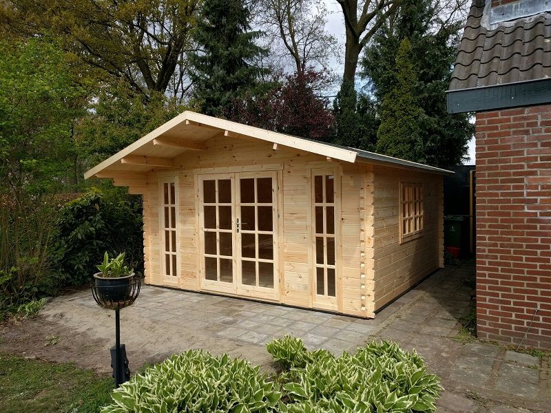 Blokhut Laula 430x430 cm + Luifel 100 cm - geïmpregneerd